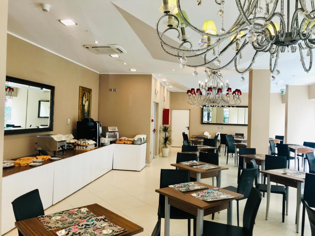 Emotion Vacanze Cesenatico Eksteriør billede